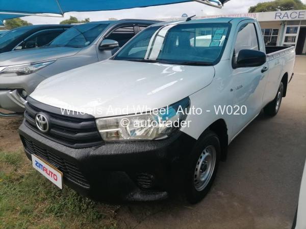 2019 - Toyota  Hilux