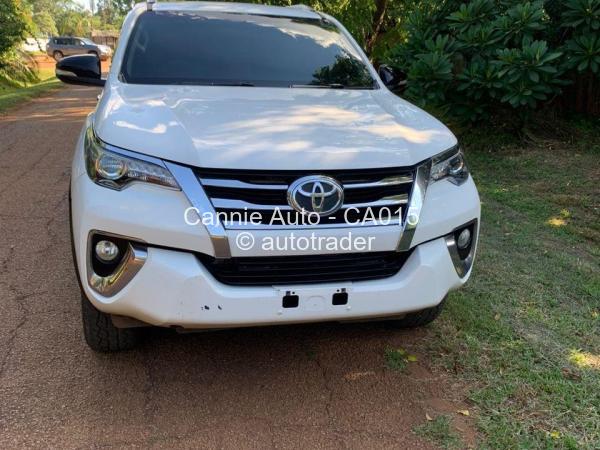 2019 - Toyota  Fortuner