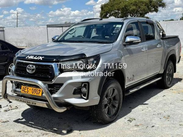 2018 - Toyota  Hilux