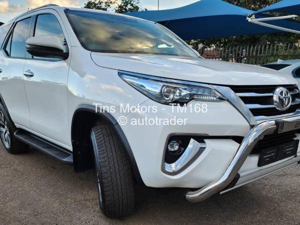 2020 - Toyota  Fortuner