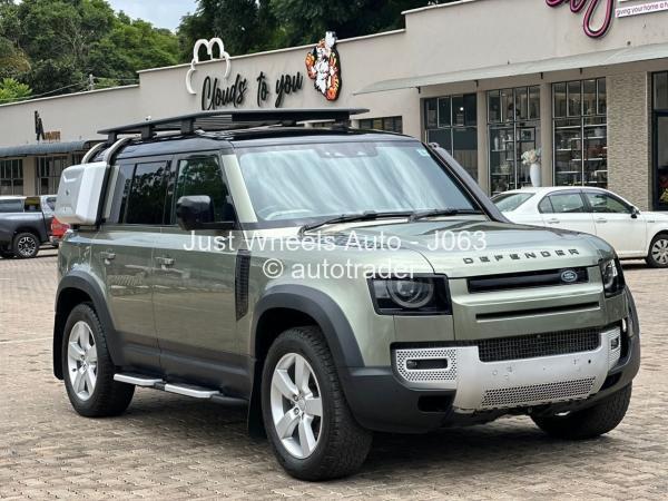 2022 - Land-Rover  Defender