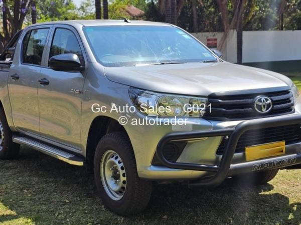 2019 - Toyota  Hilux