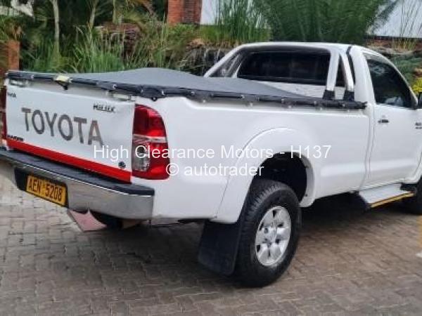 2010 - Toyota  Hilux