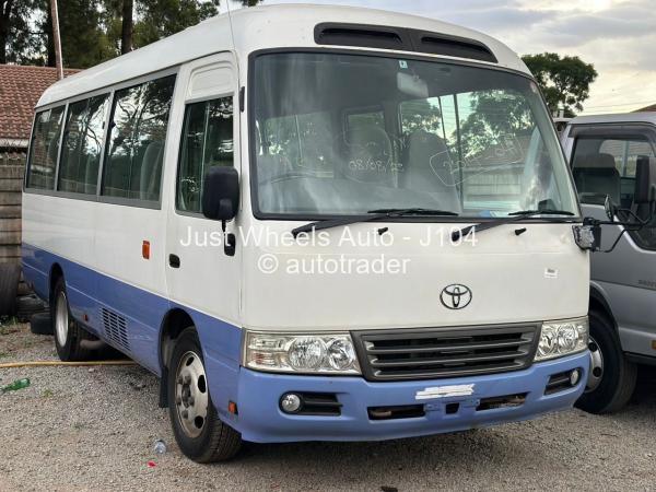 2017 - Toyota  Coaster