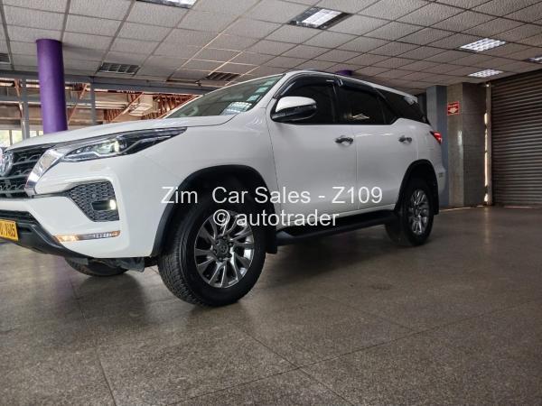 2021 - Toyota  Fortuner