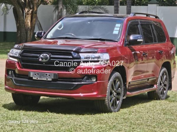 2019 - Toyota  Land Cruiser 200