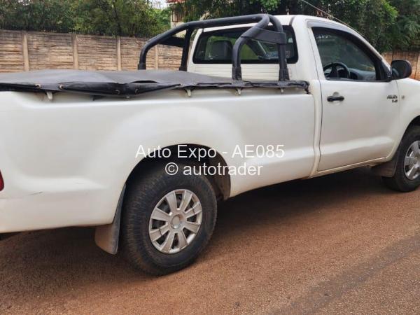 2012 - Toyota  Hilux