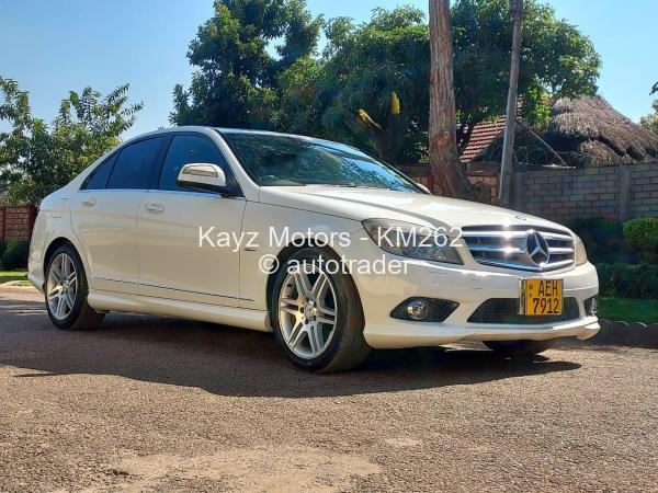 2008 - Mercedes Benz C200