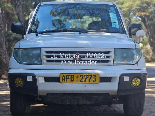 1999 - Mitsubishi  Pajero