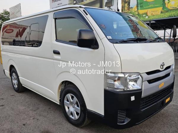 2015 - Toyota  Hiace