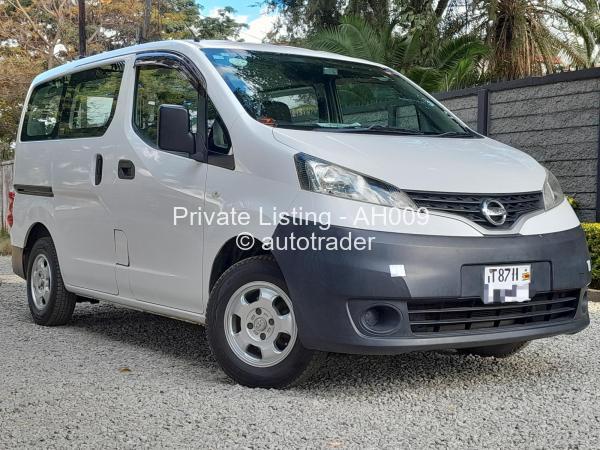 2014 - Nissan  NV200