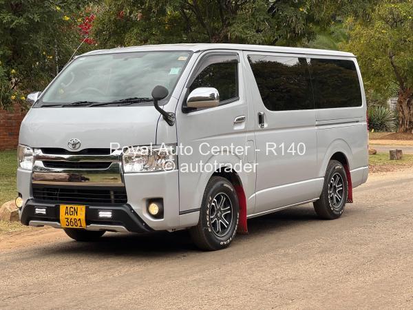 2019 - Toyota  Hiace