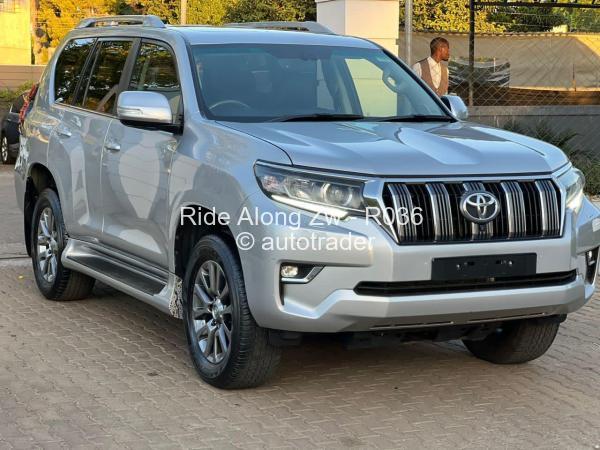 2019 - Toyota  Land Cruiser Prado