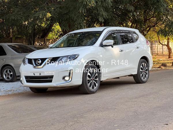 2016 - Nissan  X-Trail