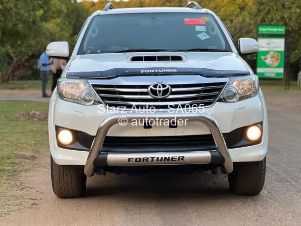 2014 - Toyota  Fortuner