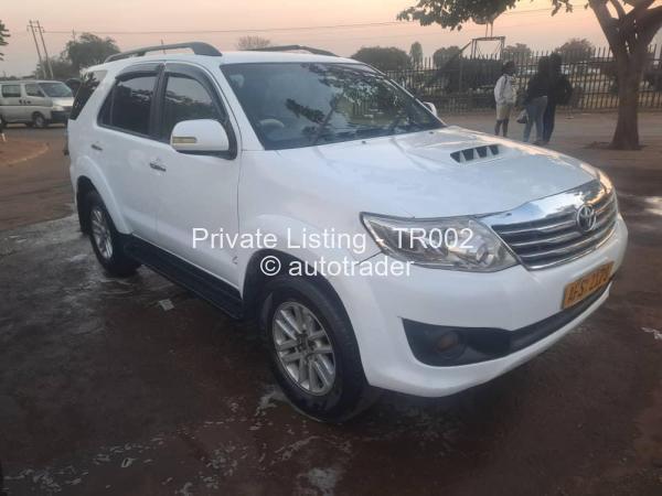 2012 - Toyota  Fortuner