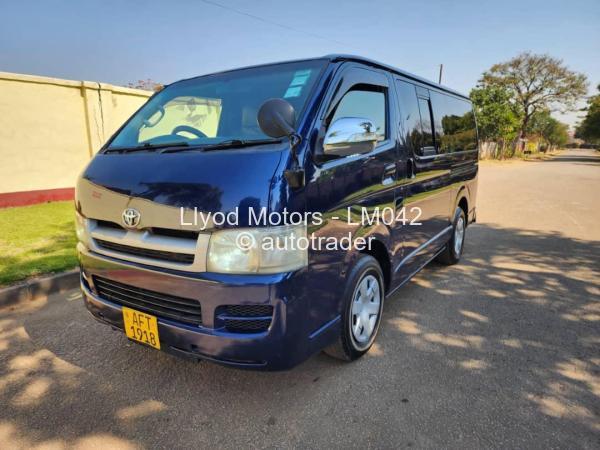 2012 - Toyota  Hiace