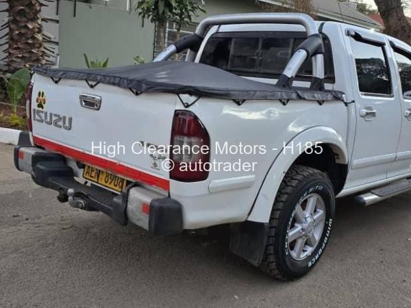 2009 - Isuzu  D-Max