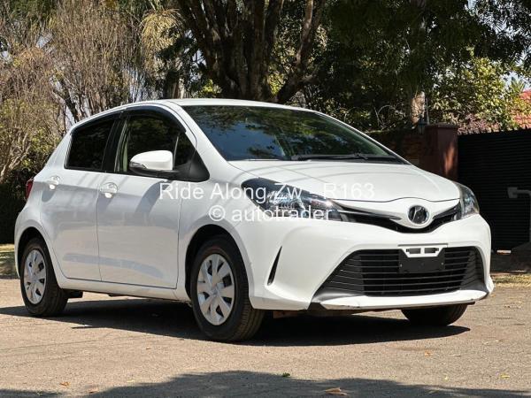 2014 - Toyota  Vitz