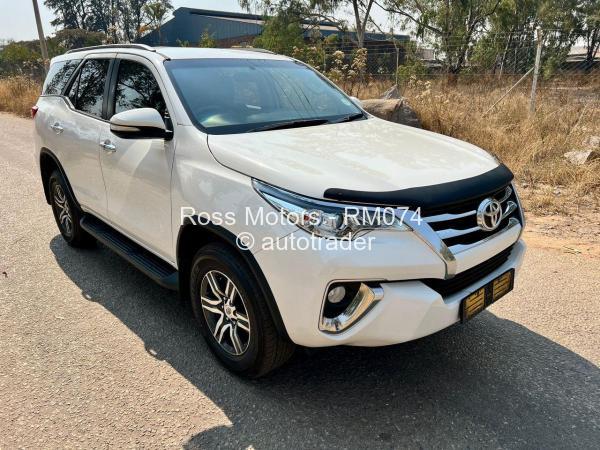 2016 - Toyota  Fortuner