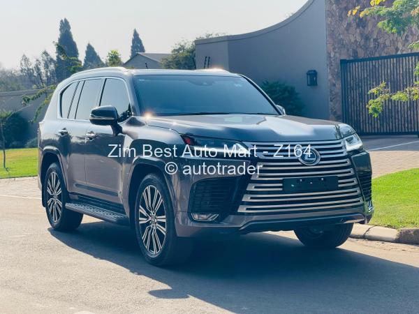 2024 - Lexus  LX