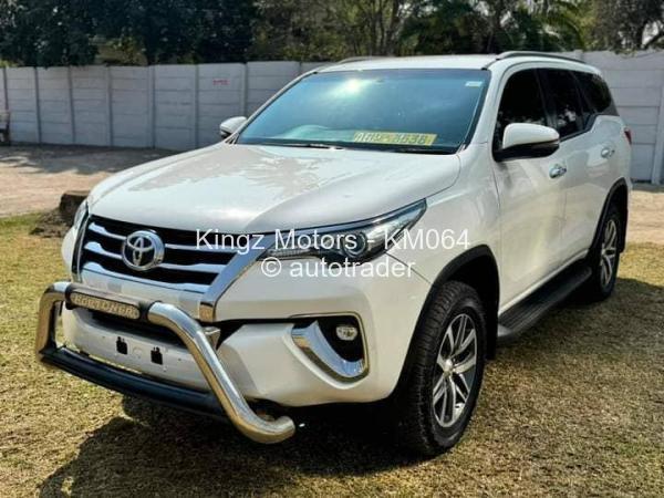 2020 - Toyota  Fortuner