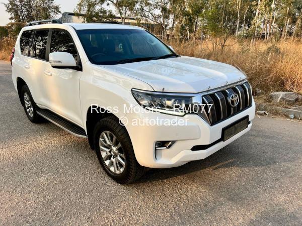 2019 - Toyota  Land Cruiser Prado