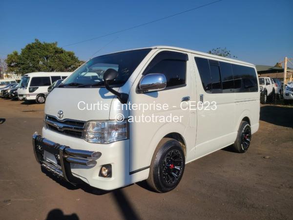 2014 - Toyota  Hiace