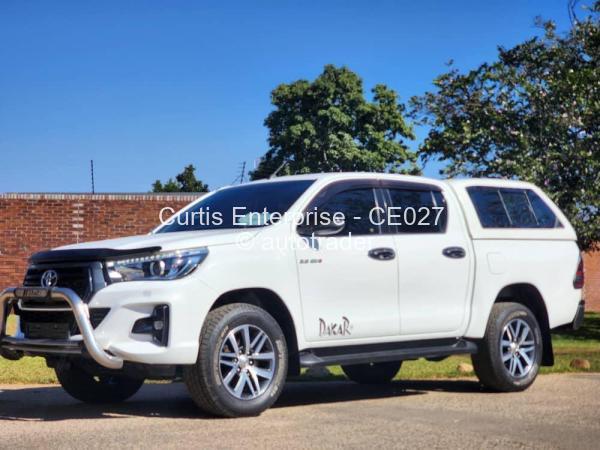 2018 - Toyota  Hilux