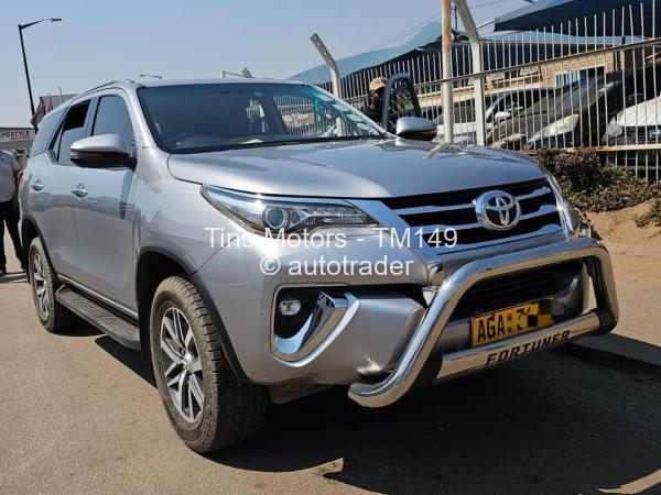 2018 - Toyota  Fortuner