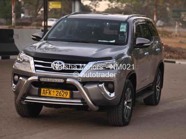 2018 - Toyota  Fortuner