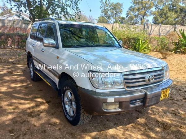 2000 - Toyota  Land Cruiser 100