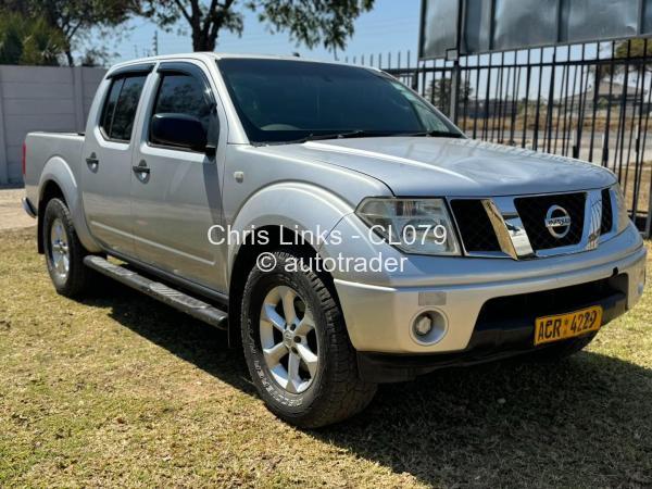 2005 - Nissan  Navara