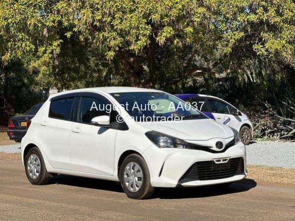 2015 - Toyota  Vitz