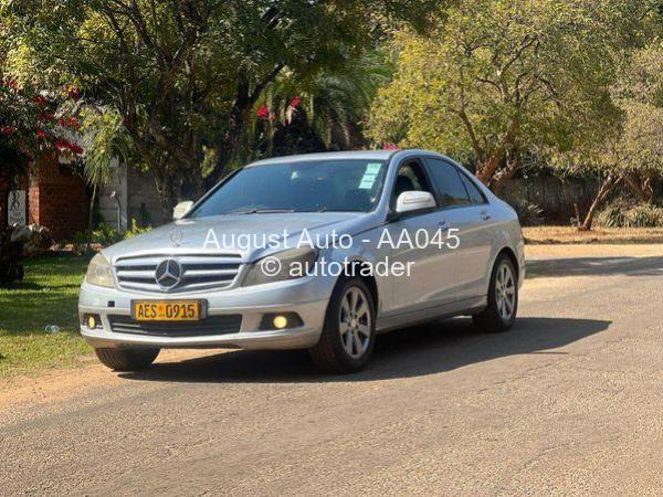 2013 - Mercedes Benz C200