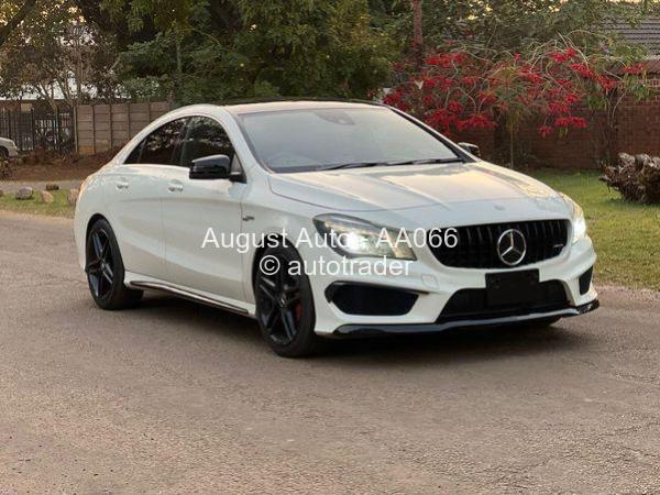 2015 - Mercedes Benz CLA