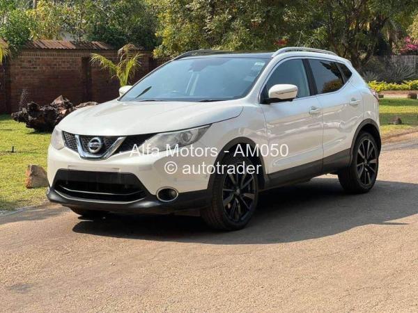 2015 - Nissan  Qashqai 