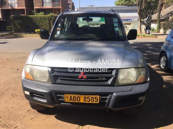 2000 - Mitsubishi  Pajero