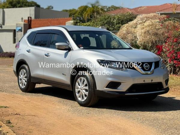 2016 - Nissan  X-Trail