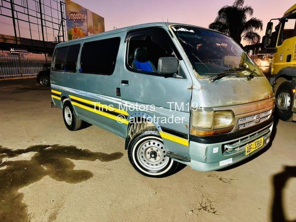 2000 - Toyota  Hiace