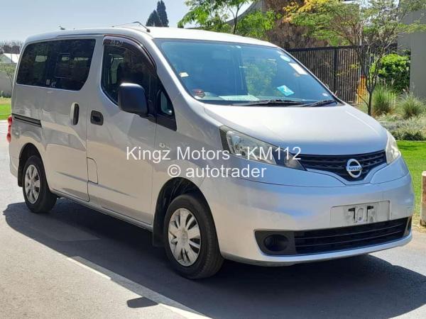 2015 - Nissan  NV200