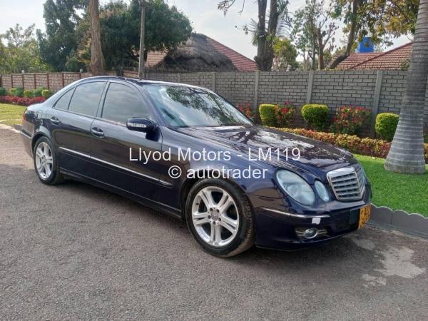 2009 - Mercedes Benz E320