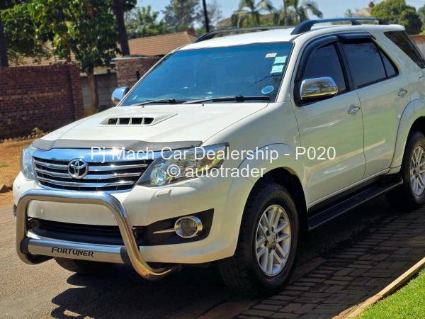 2015 - Toyota  Fortuner