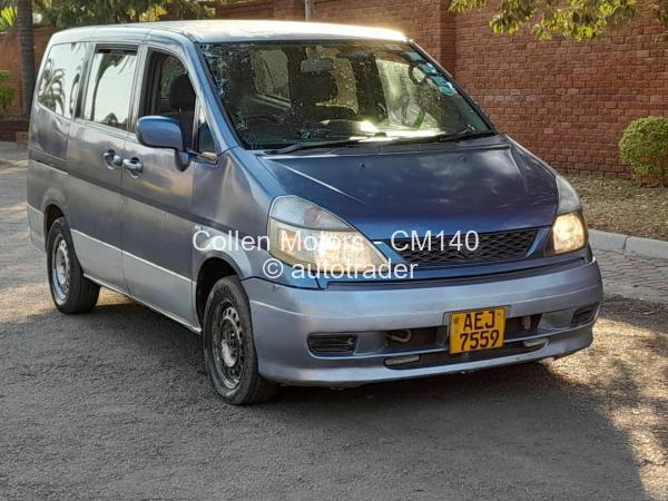 2010 - Nissan  Serena