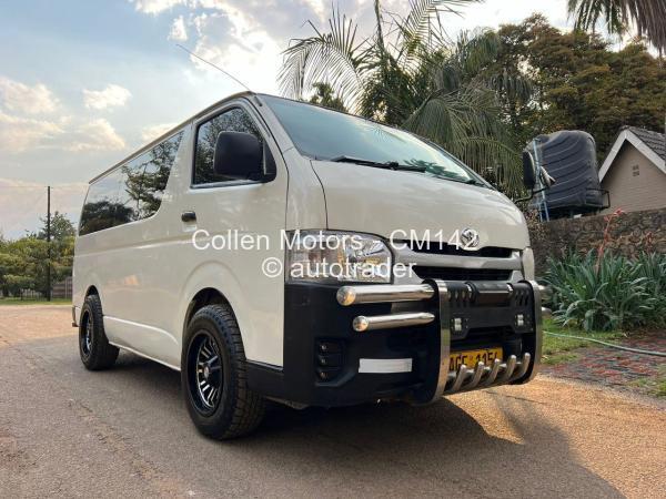 2014 - Toyota  Hiace