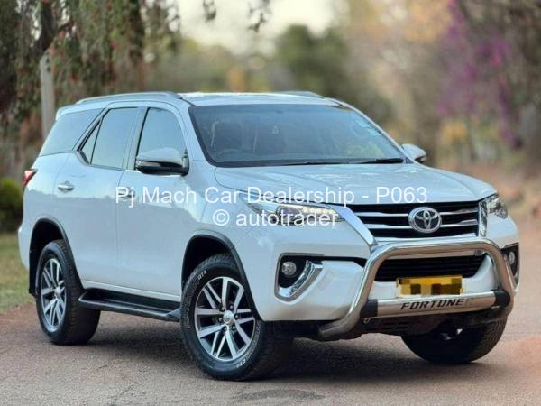 2018 - Toyota  Fortuner