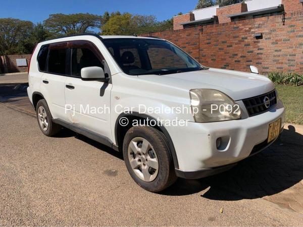 2010 - Nissan  Xtrail