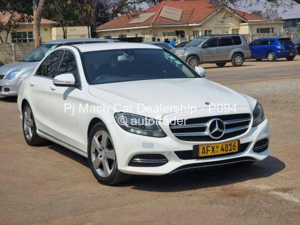 2014 - Mercedes Benz C180