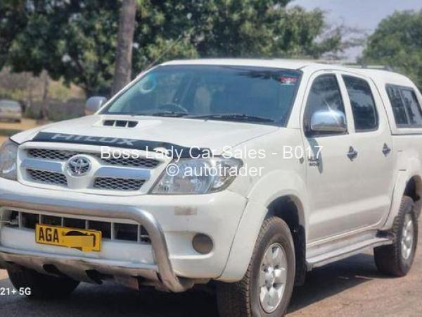 2012 - Toyota  Hilux