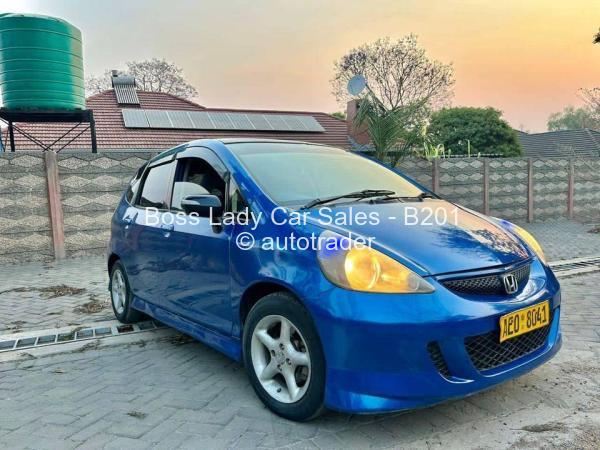 2009 - Honda Fit